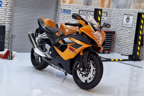 Suzuki gsx r1000 gold maßstab - r1000,