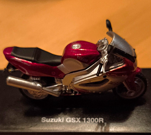 Suzuki gsx 1300r - suzuki,