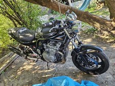 Motorrad Suzuki 700ccm