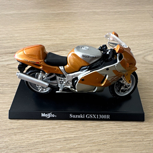 Maisto suzuki gsx1300r - maisto,